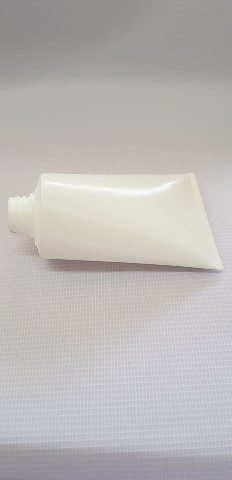 BIS0009 - BISNAGA 110GRS BRANCA