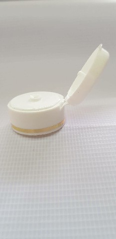 TFL0004 - TAMPA FLIP TOP 32MM BRANCA C/ FILETE OURO